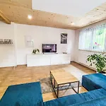 U Dzina-4 By Interhome Daire