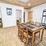 U Dzina-4 By Interhome Daire Polubny